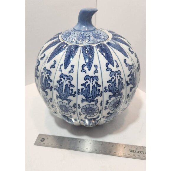 Vtg Large Chinese Blue & White Floral Porcelain Pumpkin Shaped Ginger Jar w/Lid - Picture 11 of 12
